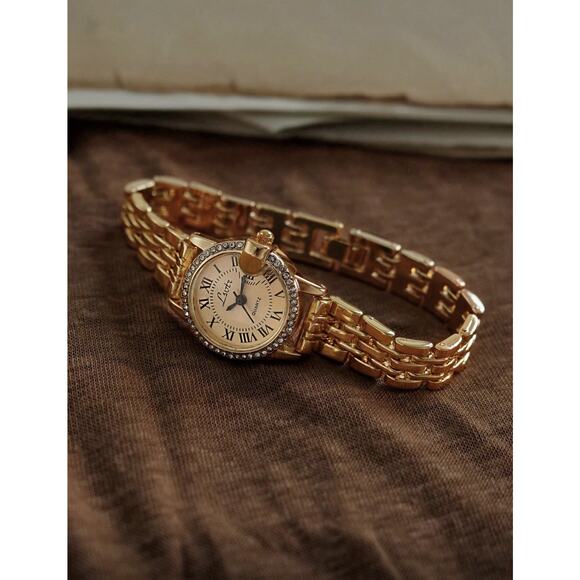 Gold French Vintage Style Unique Dainty Women’s Wrist Watch Trendy Cute Gift main image 3